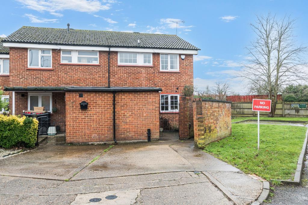 Main image of property: Lindores Road, Maidenhead, SL6