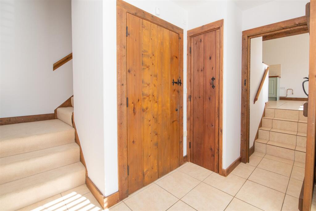Bell Hill, Finedon - View 3