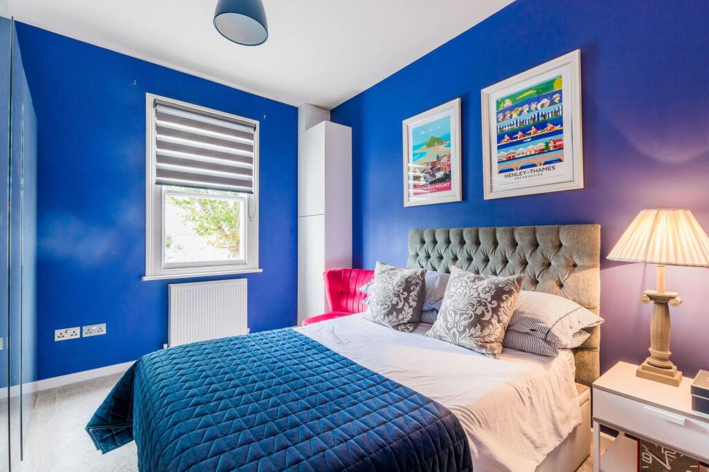 House in London, Upton Park - View 4