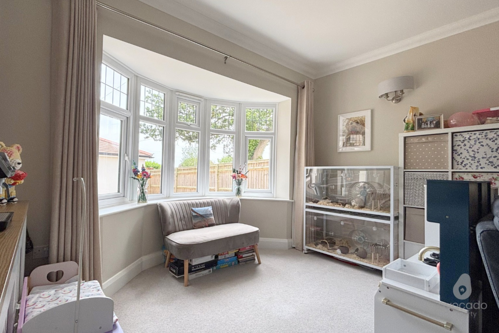 House in Purley on Thames, West Berkshire - More