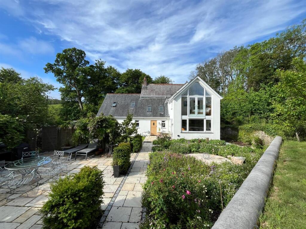 Main image of property: Passage Lane, Fowey