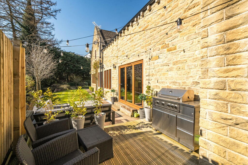 Additional image 35 of Littlebeck, Gilstead Lane, Bingley, BD16 3LN