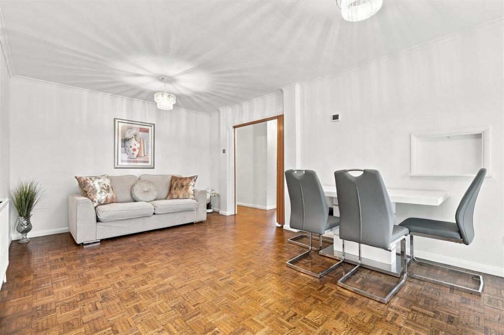 Apartment in Enfield - View 2