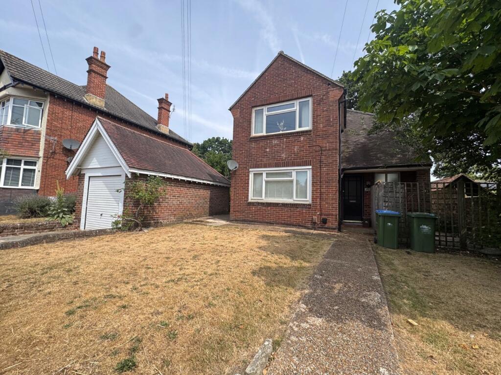 Main image of property: Oakmount Avenue, Highfield, Southampton, Hampshire, SO17