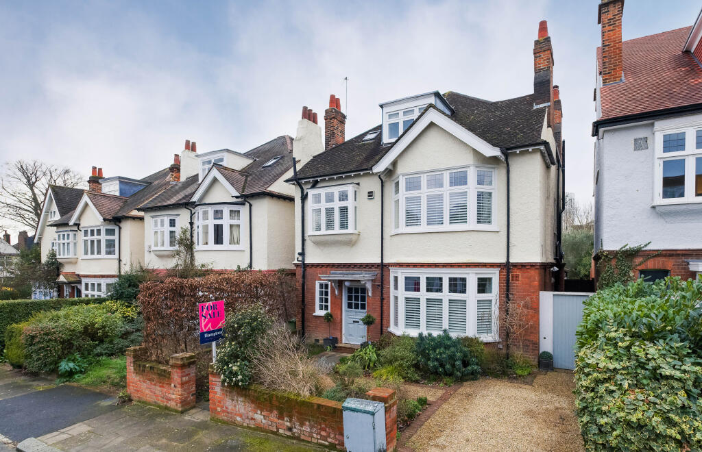 Main image of property: Oakcroft Road, London, SE13