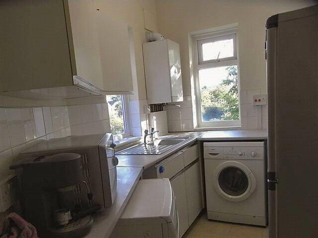 Apartment in London, Ducks Island, High Barnet - View 3