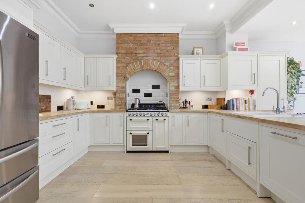 House in London - More
