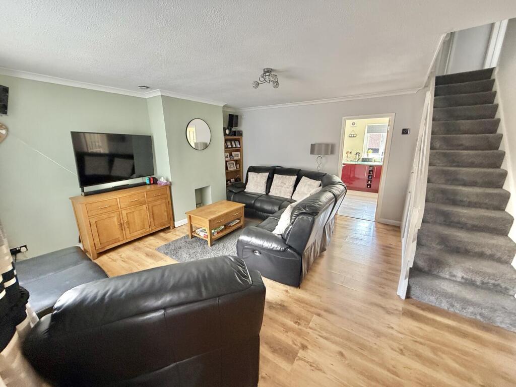 Bedruthan Avenue, Truro photo 4