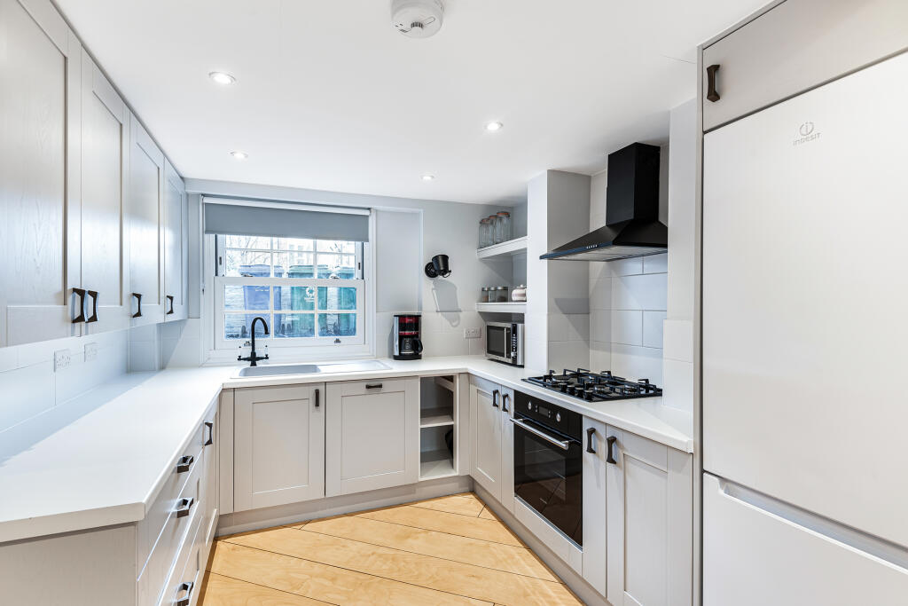 Apartment in London, Surrey Quays, Rotherhithe - View 3