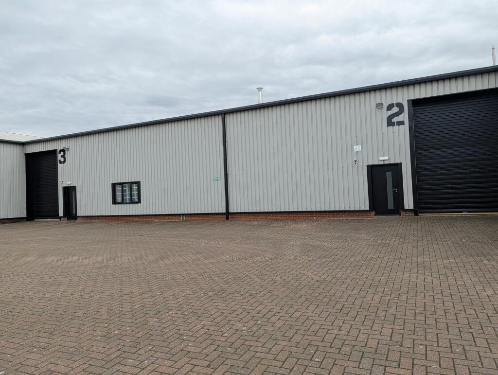 Denham Court Brunel Drive Newark 5.jpg