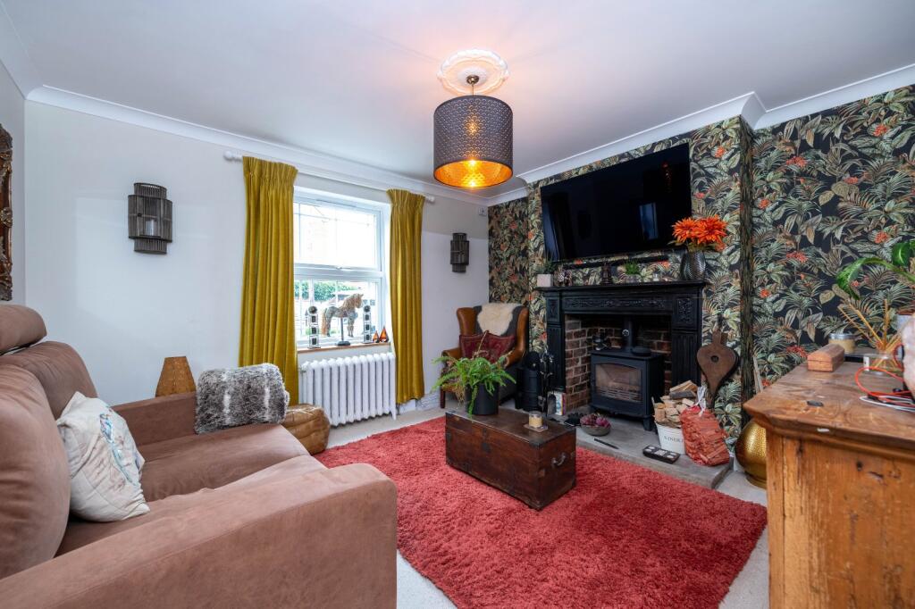 House in North Kesteven, Dunston - More