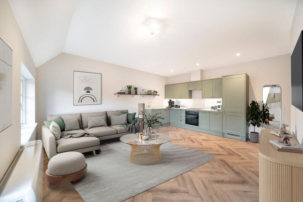 Main image of property: 11 South Street, Farnham, GU9 