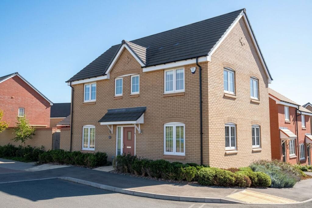4-bed detached on Plough Rise, Wellingborough, NN8, £425,000