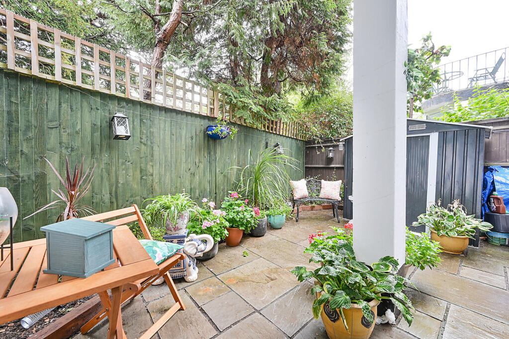 Apartment in London - View 4