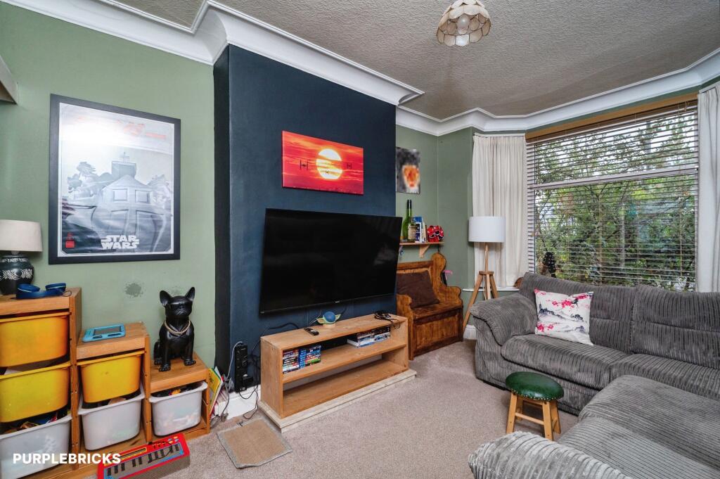 House in Grimsby, Yarborough - View 3