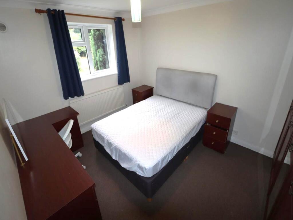 Lemsford Road, Hatfield, Hertfordshire - More