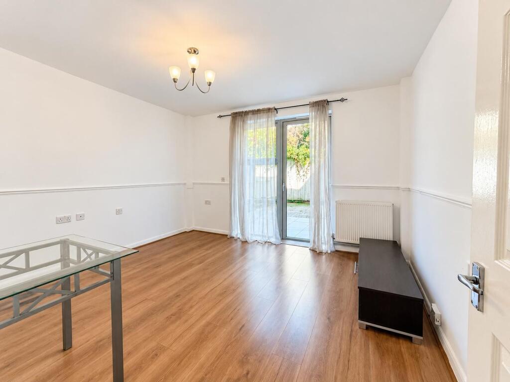 House in London - View 4