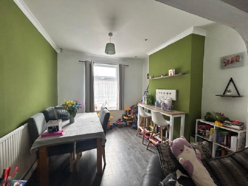 House in East Riding of Yorkshire. HU9 1HB, Kingston upon Hull - View 3