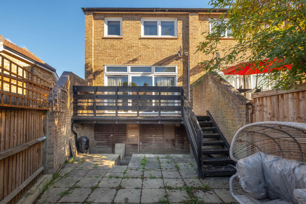 House in Kingston upon Thames, Surbiton - View 5