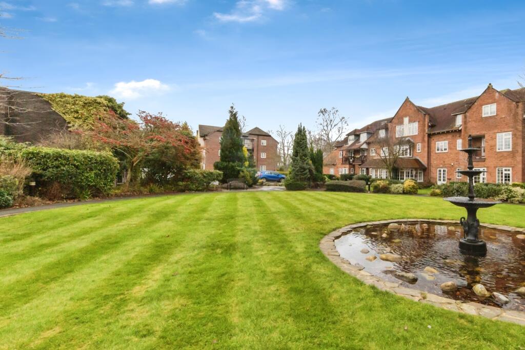 Main image of property: The Elms, Faulkners Lane, Knutsford, Cheshire, WA16