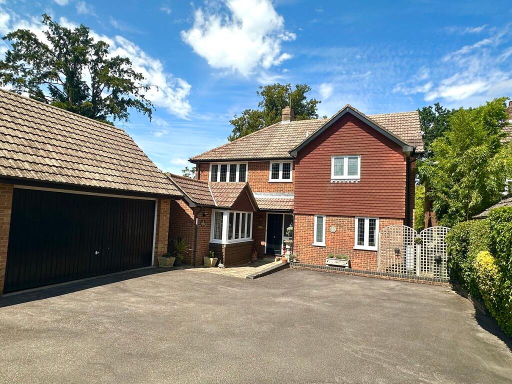 Main image of property: Little Park, Bovingdon, HP3