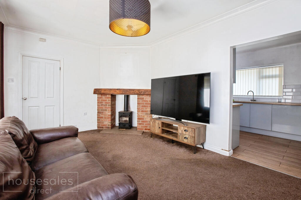 House in Nottingham - View 4