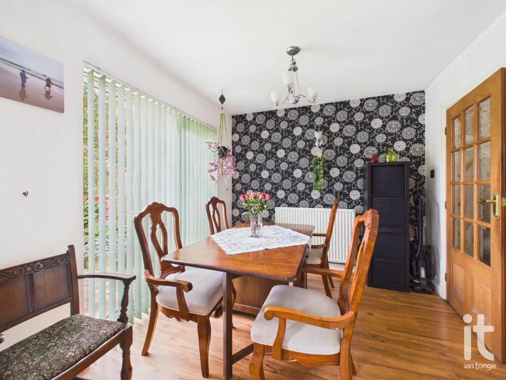 House in Stockport, Mile End, Woodsmoor - View 4