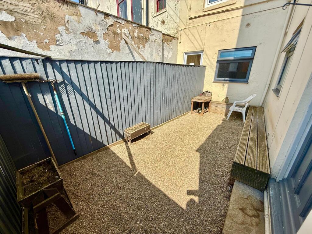 Apartment in York - More
