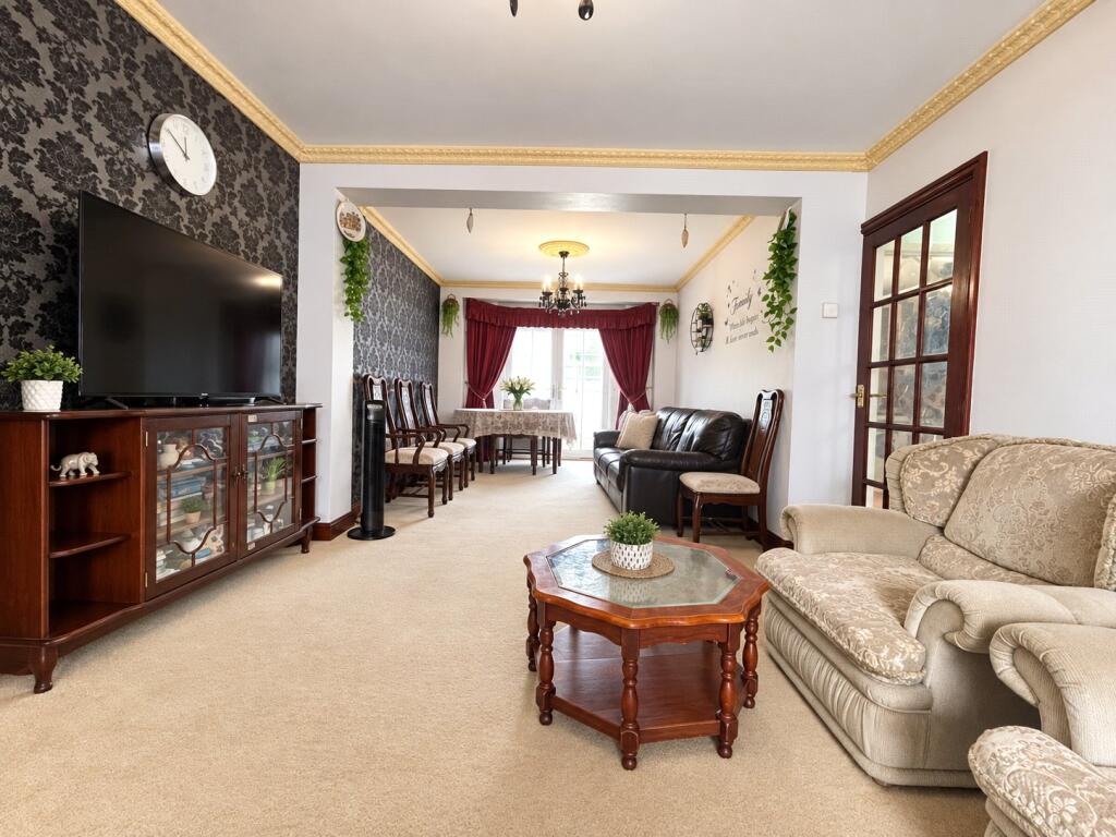 House in London - View 2