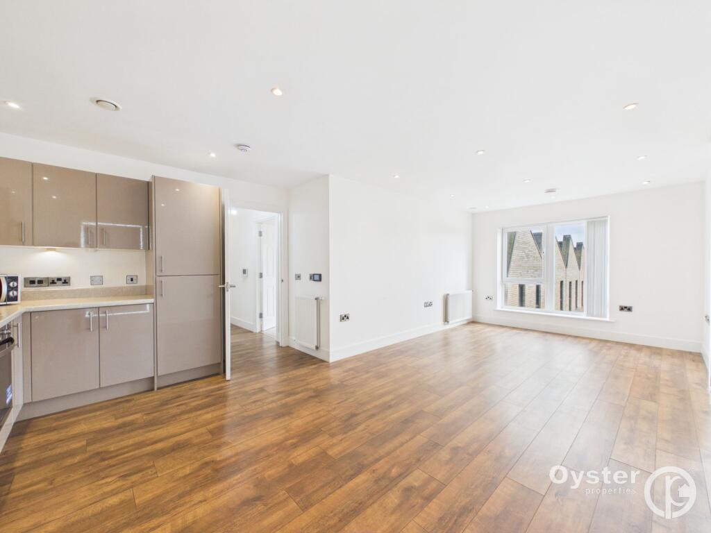 Apartment in Harrow - More