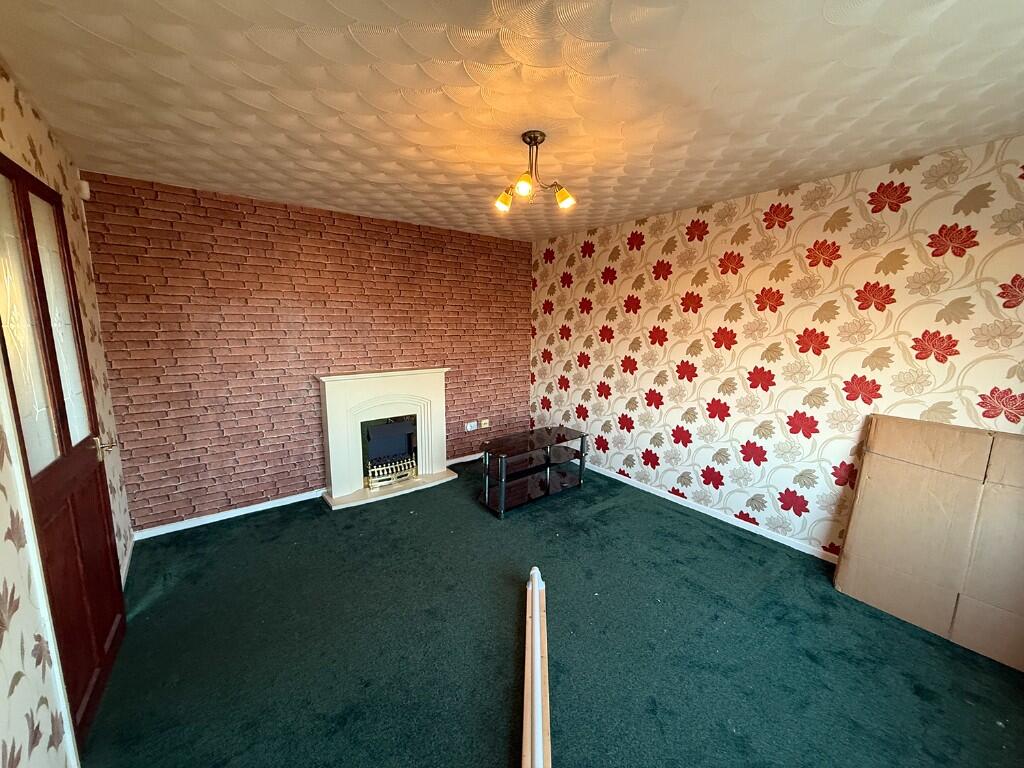 15, Tudor Crescent, Hunstanton, Norfolk, PE36 photo 2