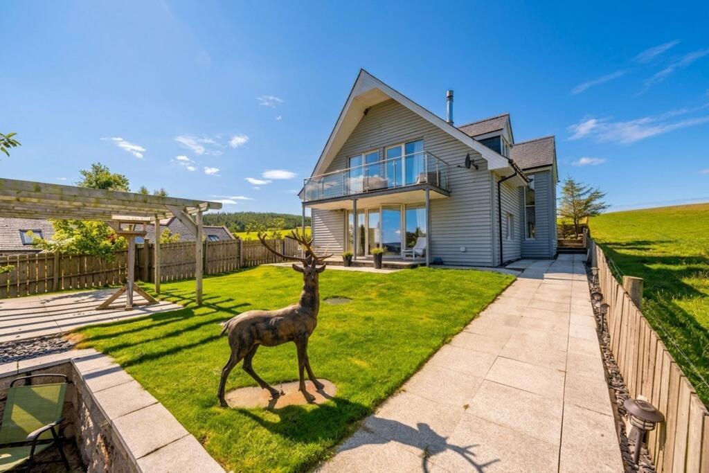 Main image of property: Lumphanan, Gateside Steading, AB31