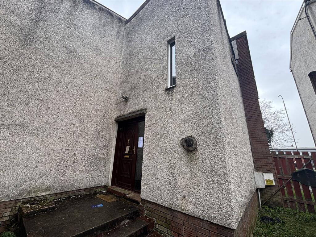 Main image of property: Kirktonholm Place, Kilmarnock, East Ayrshire, KA1
