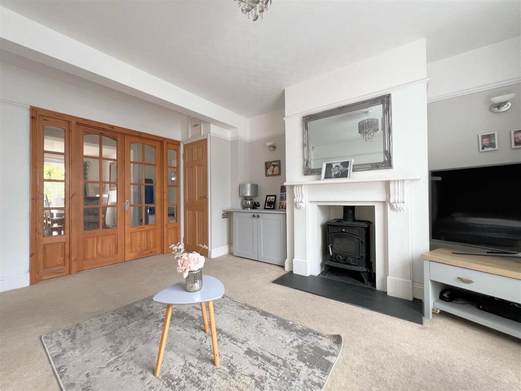 House in Plymouth, Woodford - More