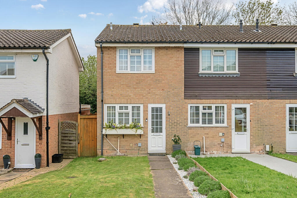 Main image of property: Brickfield Farm Gardens, Orpington