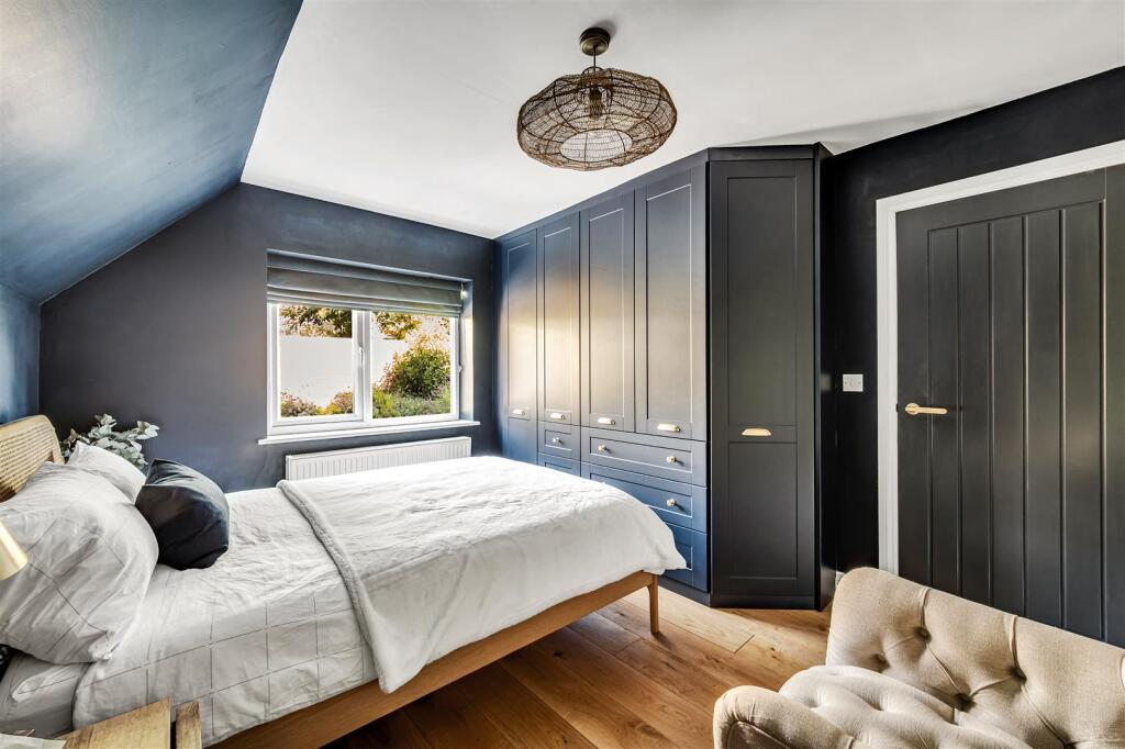 Apartment in London - View 5