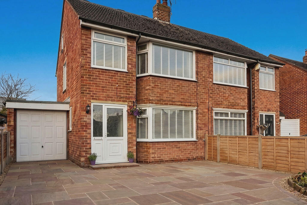 Main image of property: 56 Sefton Avenue, Poulton-le-Fylde, Lancs FY6 8BL