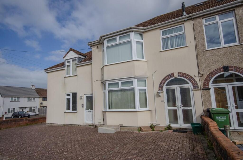 Jubilee Crescent, Mangotsfield, Bristol, BS16 9BB