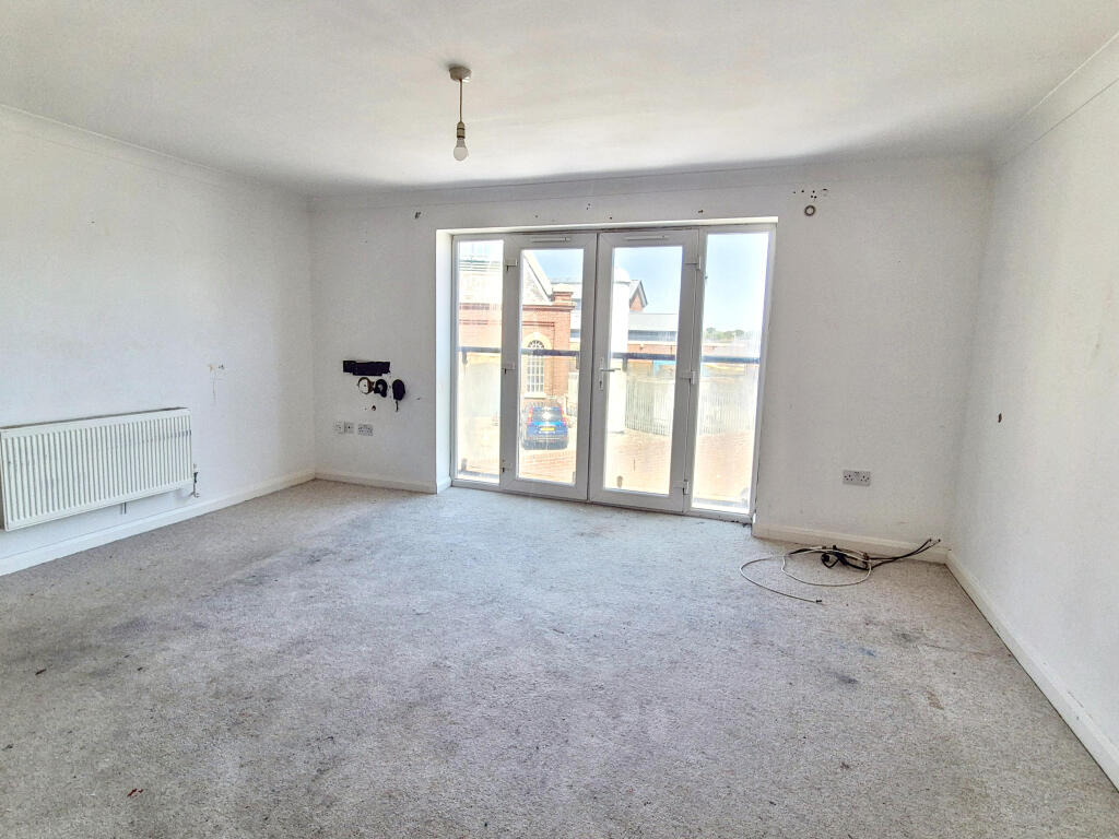 Apartment in Portsmouth, Eastney - View 2