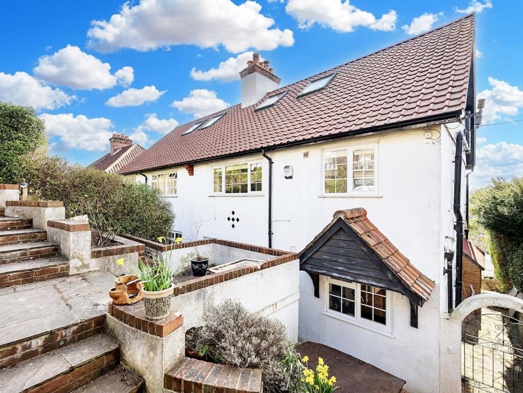 Main image of property: Cliff End, Purley, CR8