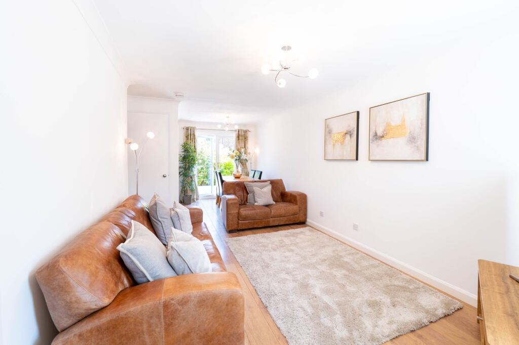 House in Livingston Village, West Lothian - More