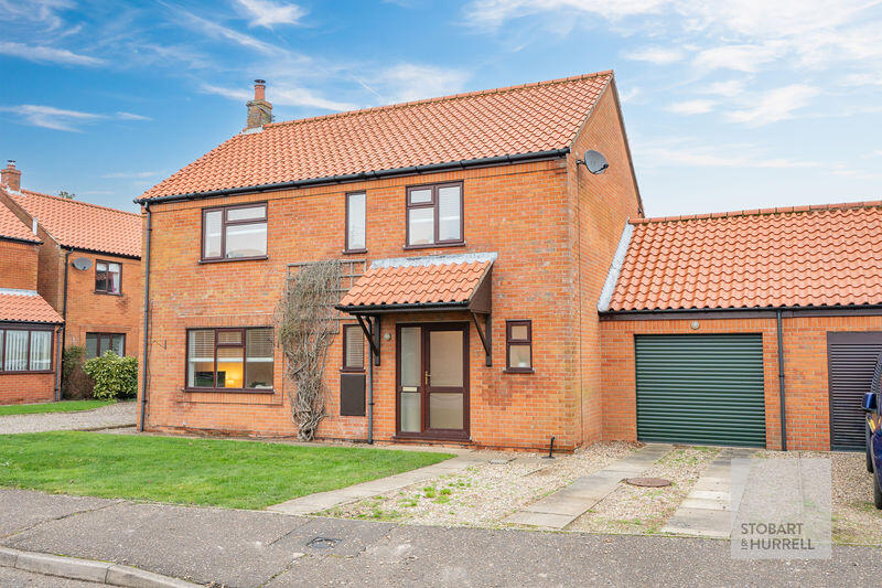 4-bed detached on St. Andrews Close, Worstead, Norfolk, £375,000