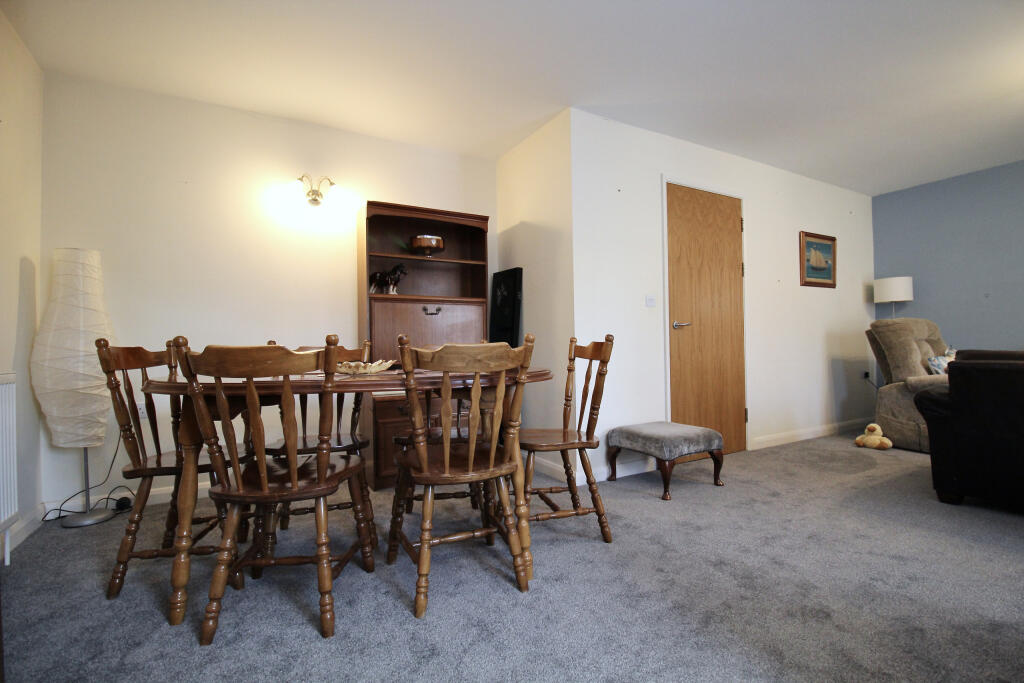 Apartment in Street, Somerset - View 6