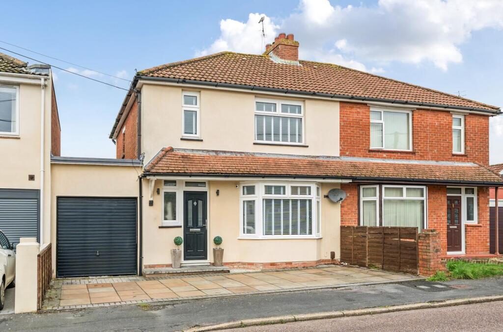 4-bed semi-detached on Six Oaks Road, North Baddesley, Southampton, £450,000