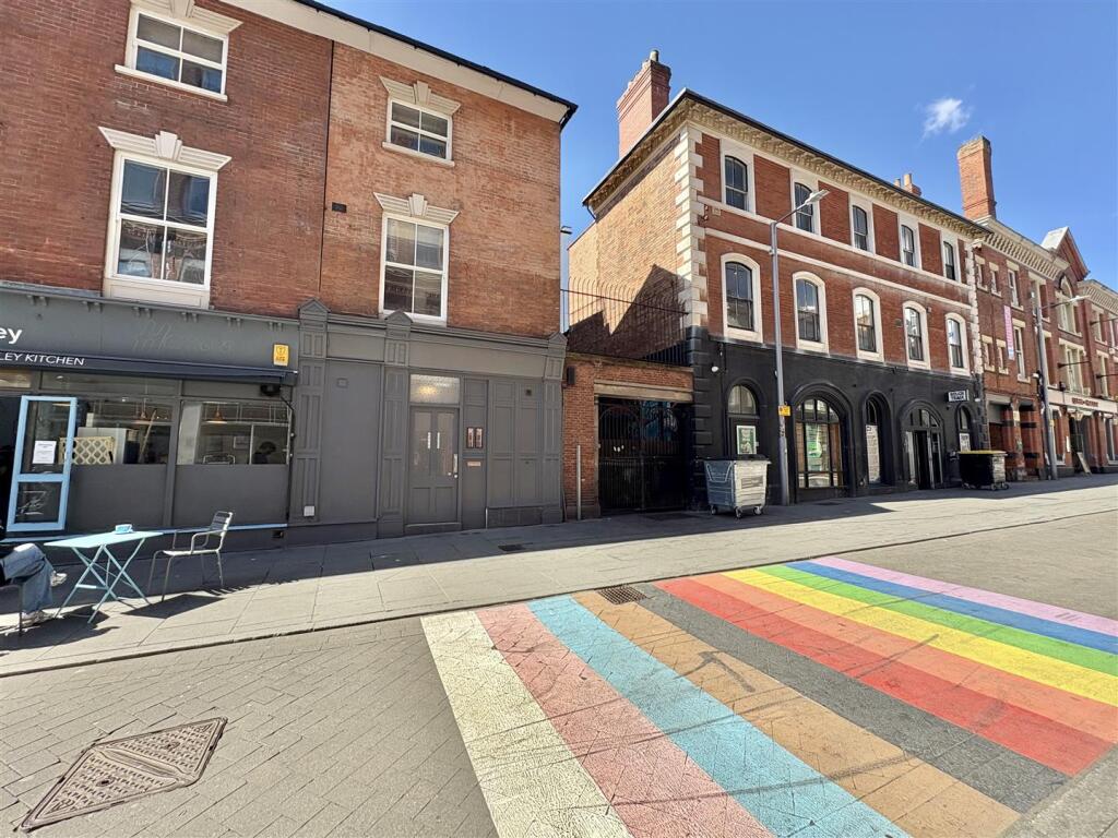 Main image of property: Room 2 Broad Street, City Centre, Nottingham
