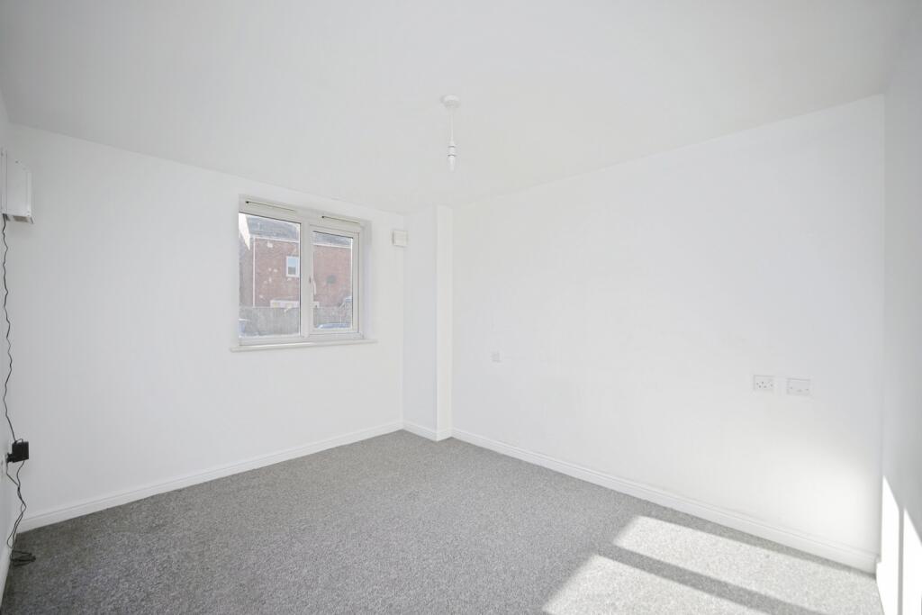 Apartment in Bridgwater, Somerset - View 5