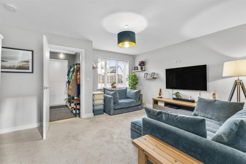 Ings Grove, Guiseley, Leeds photo 4