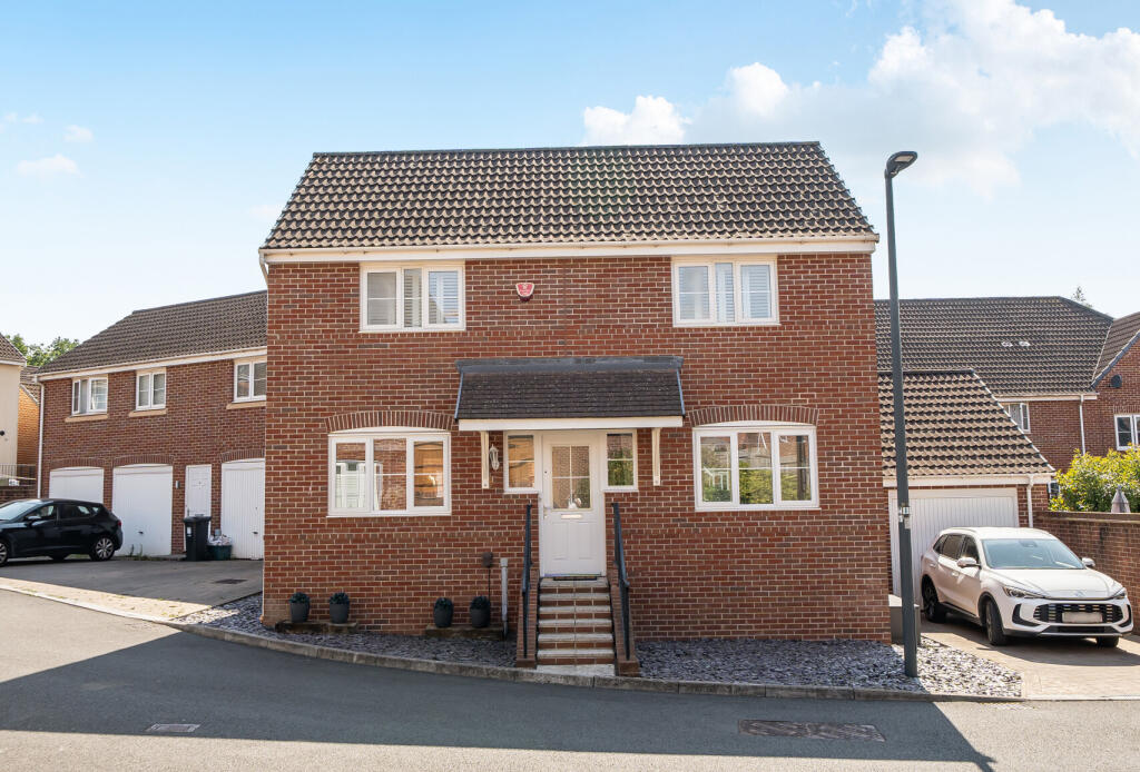 Main image of property: Blackberry Close, Yate, Bristol, Gloucestershire, BS37