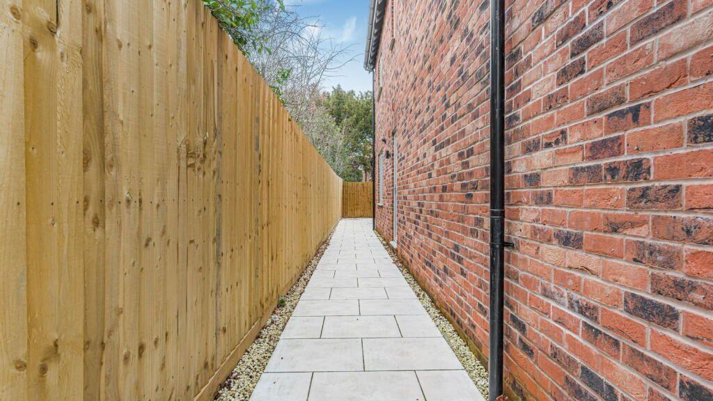 Additional image 44 of Wharf Farm, Dickens Heath Road