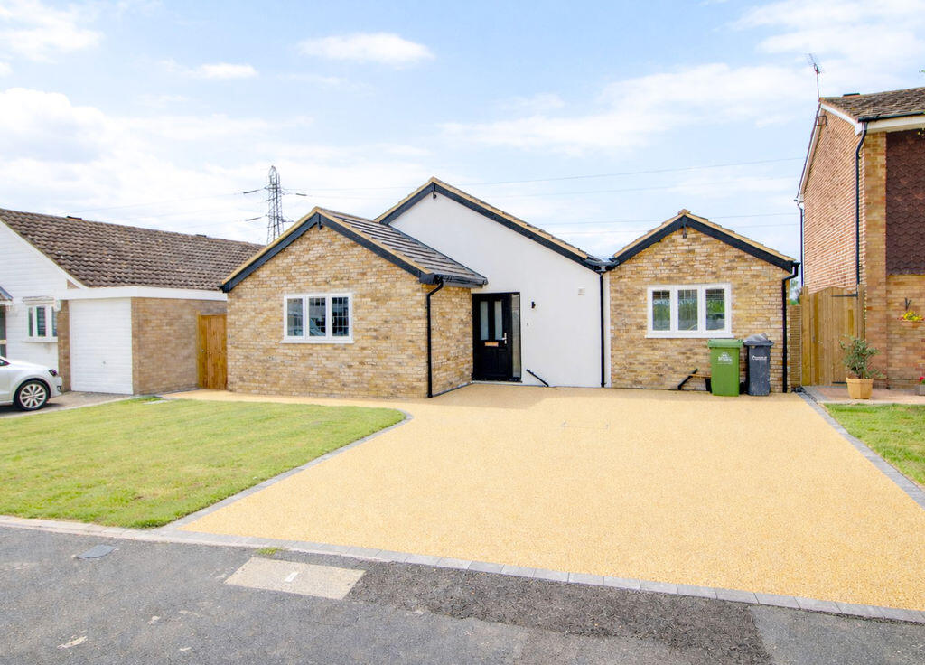 Main image of property: Chiltern Close, Goffs Oak